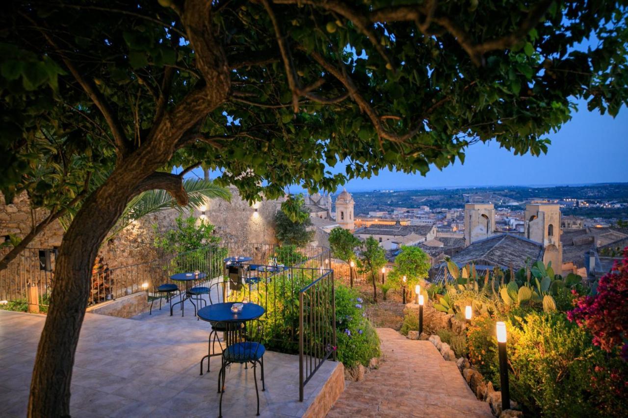 Trigona Garden Suite Noto Bagian luar foto