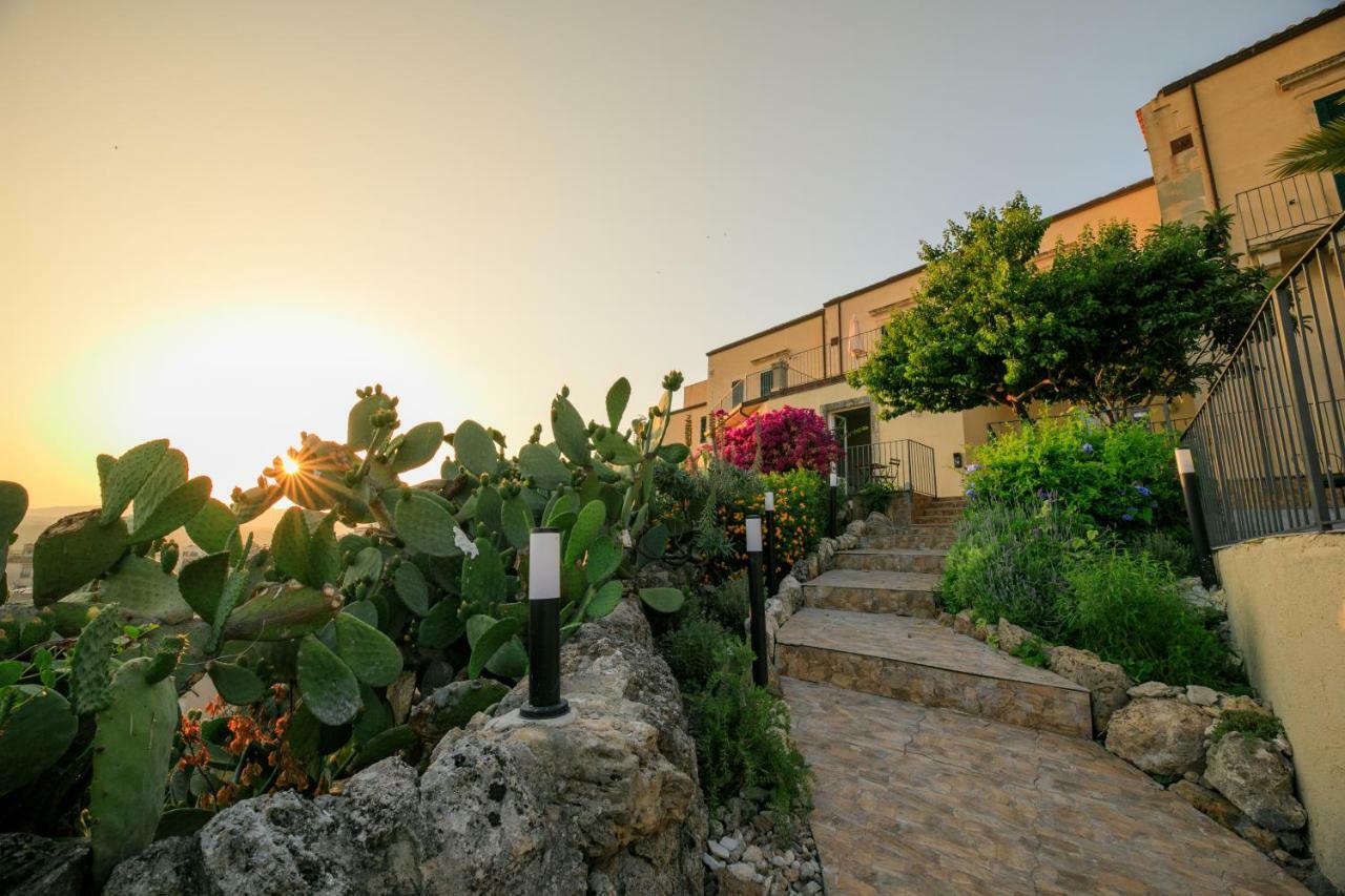 Trigona Garden Suite Noto Bagian luar foto